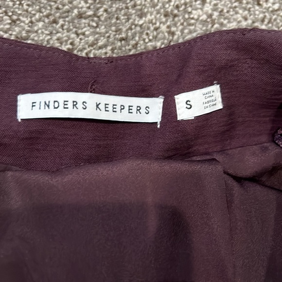 Finders keepers size S dress shorts - Picture 3 of 3